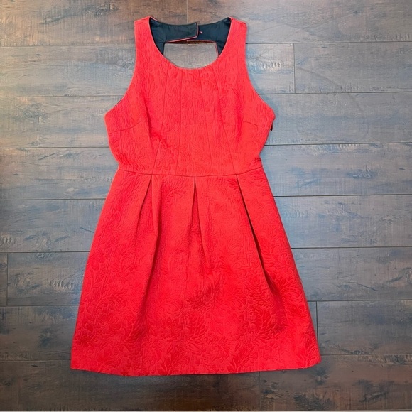 ANTHROPOLOGIE Moulinette Soeurs Red Brocade Dress Red Mini Back Cutout Size 6 - Picture 3 of 14